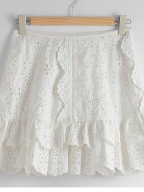 RT $159 Scalloped Raffle White Glass Beads Mini Skirt
